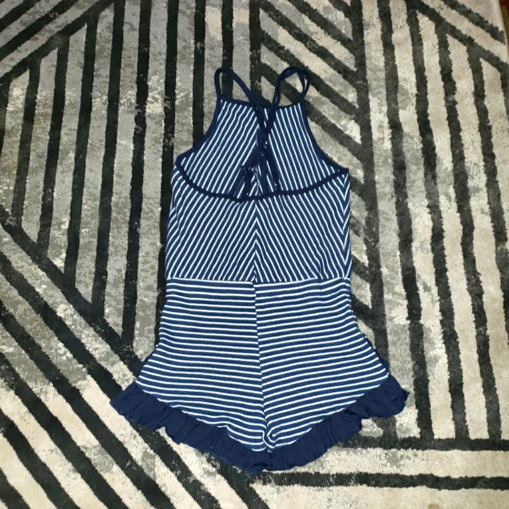 Romper - Picture 3 of 4